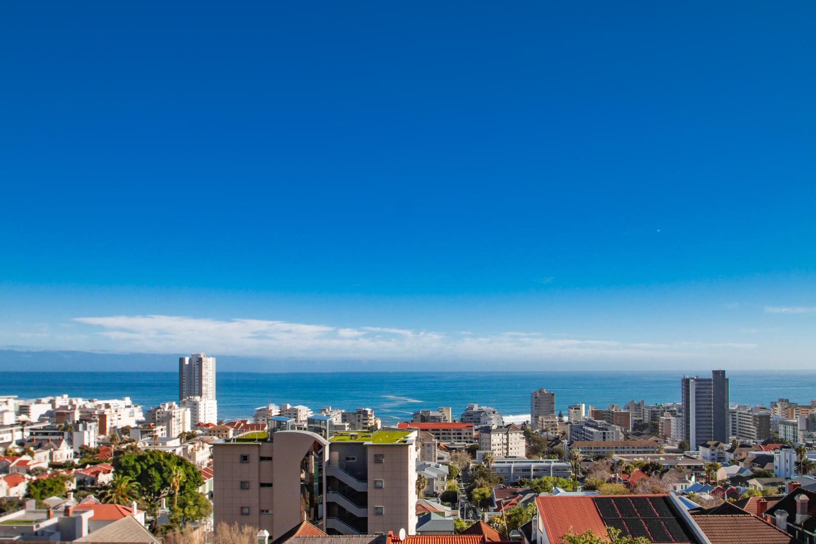 3 Bedroom Property for Sale in Sea Point Western Cape